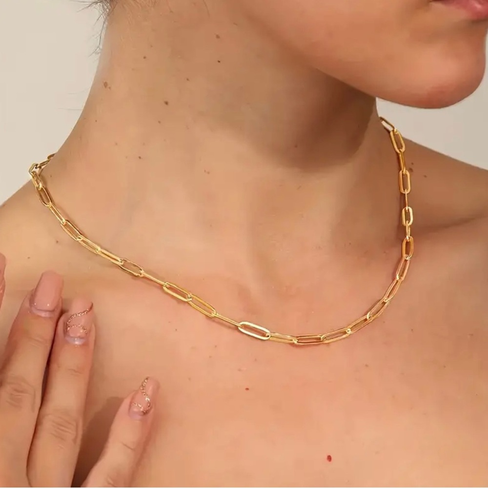 18k Gold Plated Paper Clip Dainty Women’s Necklace By North Jewelry